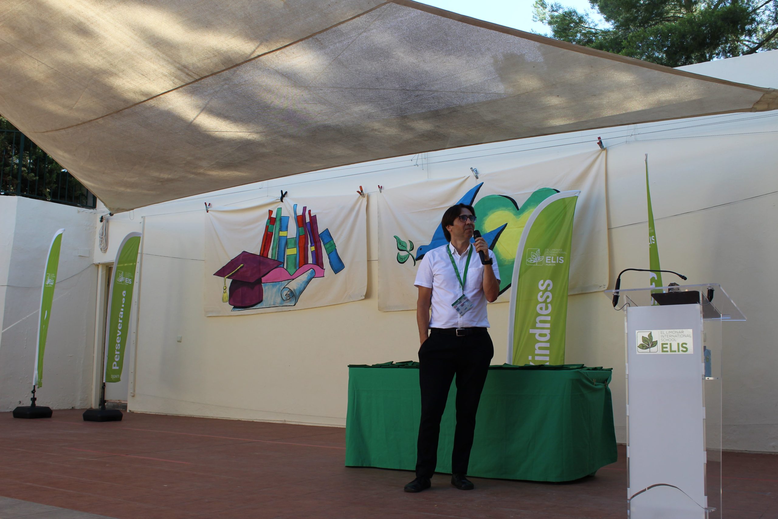 Graduation Y13 2022 (6)